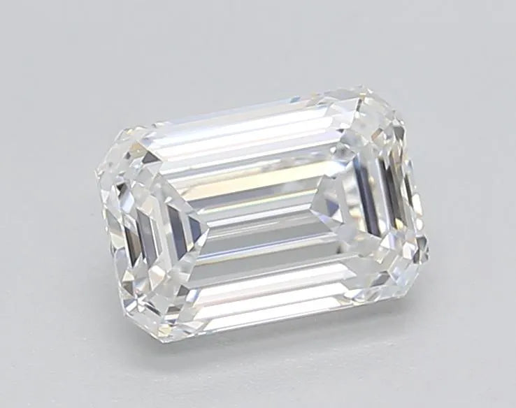 1.01ct Emerald Lab Grown Diamond (Colour E, Clarity SI1, IGI Certified)