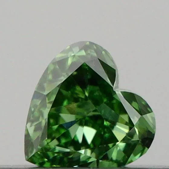 0.14ct Heart Lab Grown Diamond (Colour Fancy Vivid Green, Clarity VVS2, IGI Certified)
