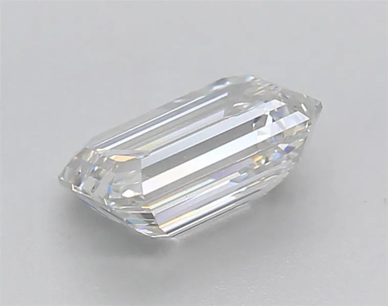 1.51ct Emerald Lab Grown Diamond (Colour F, Clarity SI1, IGI Certified)