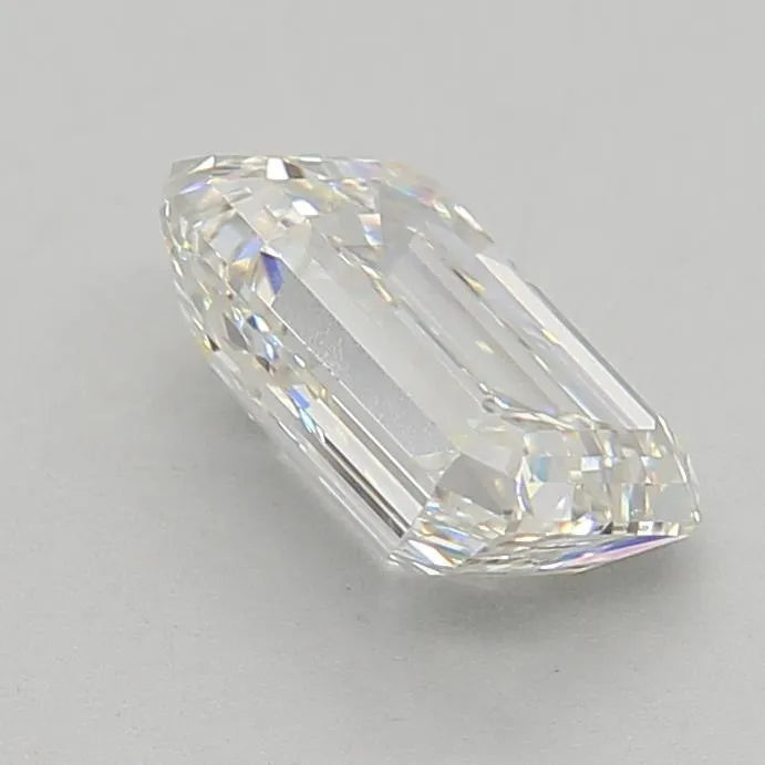 3.08ct Emerald Lab Grown Diamond (Colour G, Clarity VVS2, IGI Certified)
