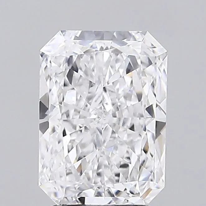 2.41ct Radiant Lab Grown Diamond (Colour D, Clarity VVS2, IGI Certified)