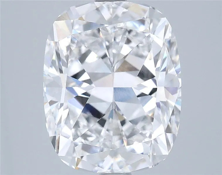 4.57ct Cushion modified Lab Grown Diamond (Colour D, Clarity VVS2, IGI Certified)