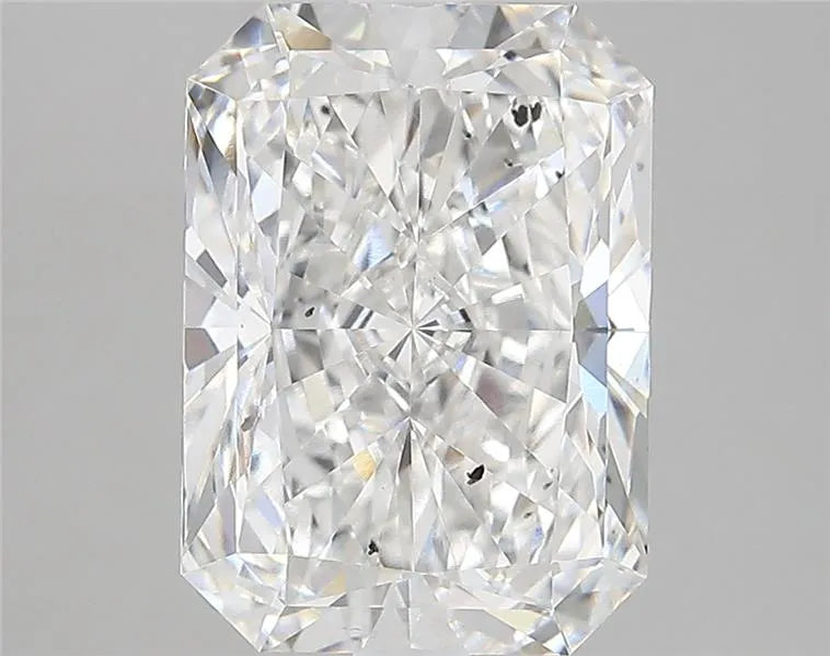 4.26ct Radiant Lab Grown Diamond (Colour G, Clarity SI1, IGI Certified)