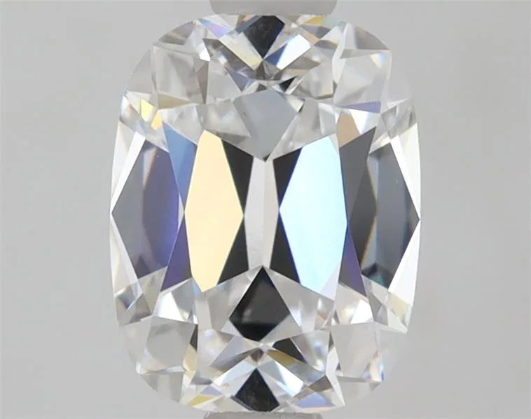1.03ct Cushion modified Lab Grown Diamond (Colour E, Clarity VVS2, IGI Certified)