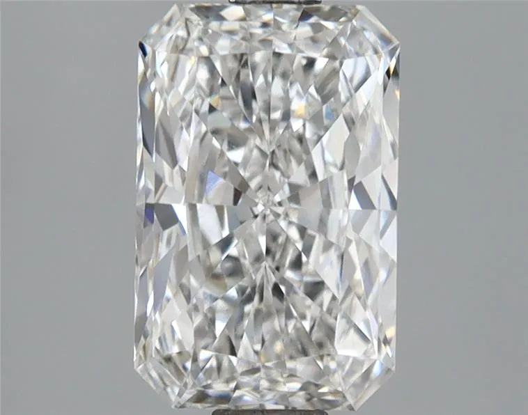 2.07ct Radiant Lab Grown Diamond (Colour E, Clarity VVS2, IGI Certified)