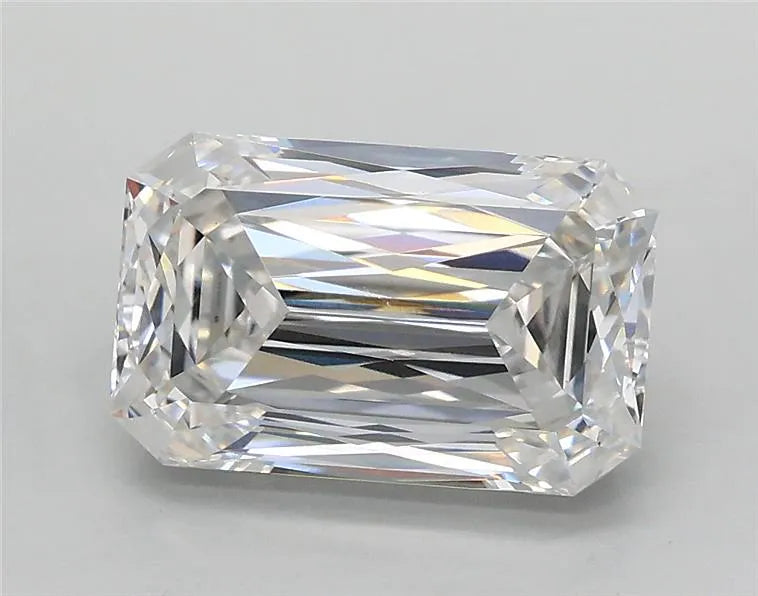 2.46ct Radiant Lab Grown Diamond (Colour F, Clarity VVS2, IGI Certified)