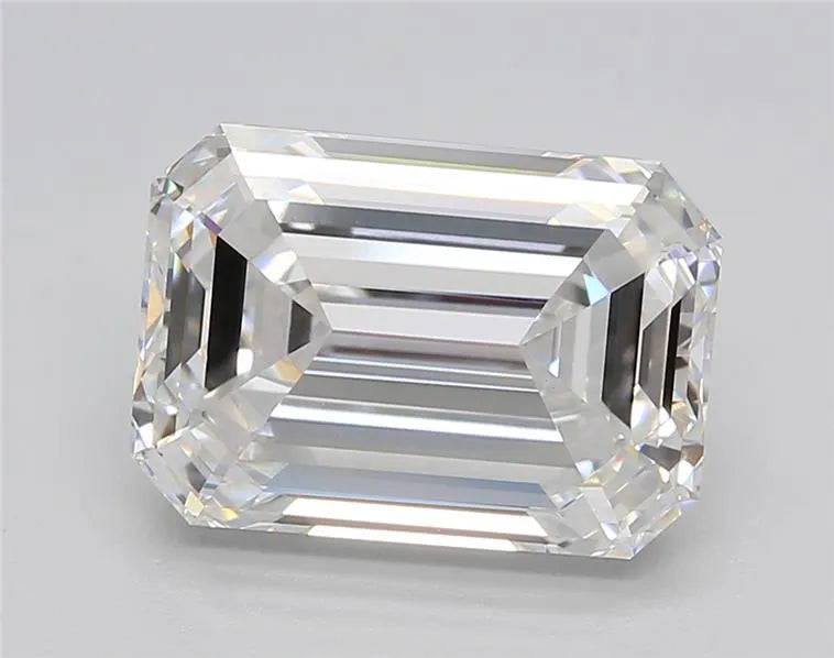 5.01ct Emerald Lab Grown Diamond (Colour E, Clarity VVS2, IGI Certified)