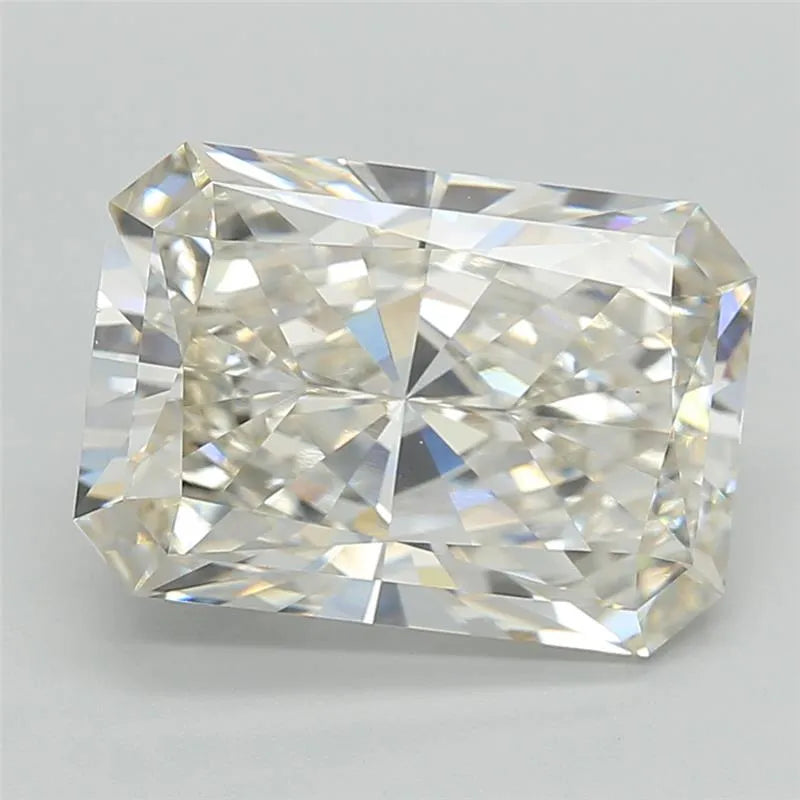6.09ct Radiant Lab Grown Diamond (Colour I, Clarity VVS2, IGI Certified)