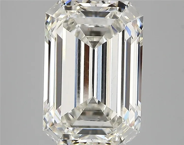 4.39ct Emerald Lab Grown Diamond (Colour G, Clarity VS1, IGI Certified)