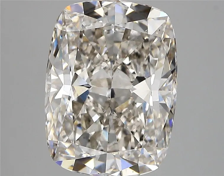 4.36ct Cushion modified Lab Grown Diamond (Colour G, Clarity VS1, IGI Certified)