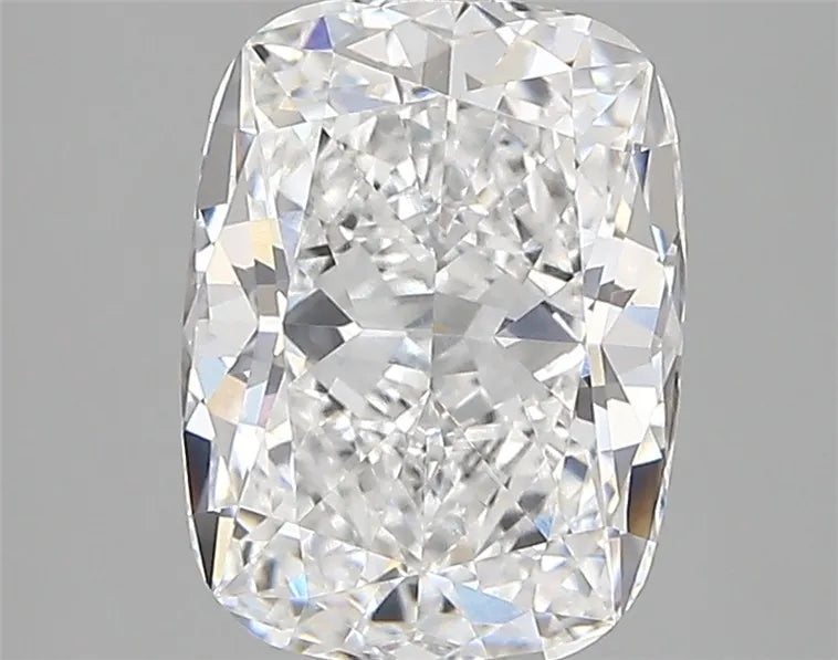 2.47ct Cushion modified Lab Grown Diamond (Colour D, Clarity VVS2, IGI Certified)