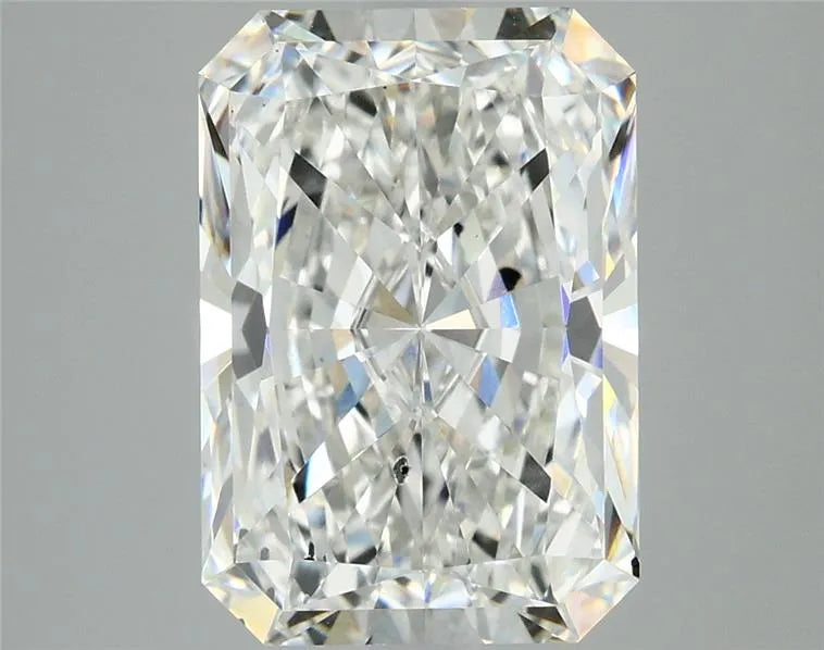 3.91ct Radiant Lab Grown Diamond (Colour F, Clarity SI1, IGI Certified)