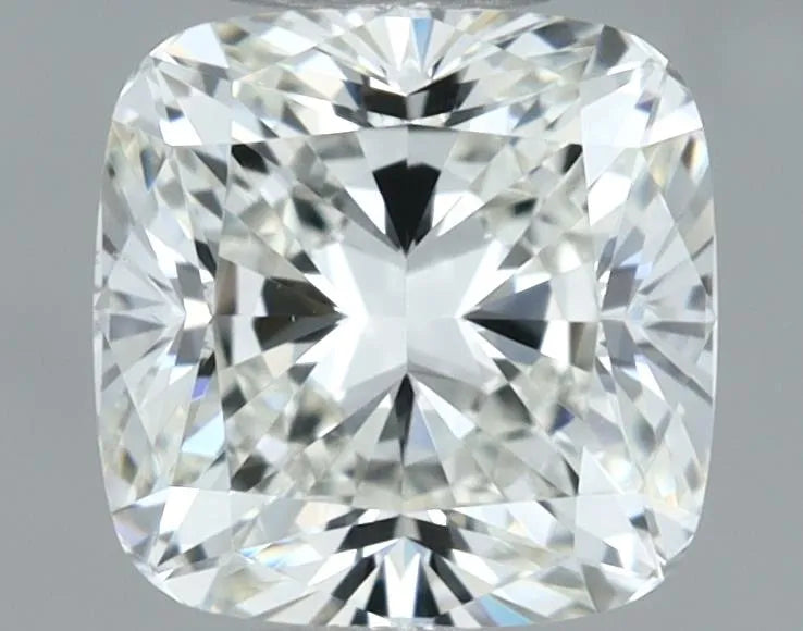 0.90ct Cushion modified Natural Diamond (Colour J, Clarity VS2, Cut EX, GIA Certified)