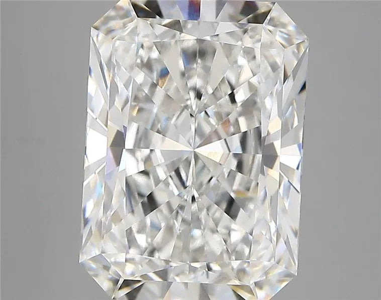 6.02ct Radiant Lab Grown Diamond (Colour F, Clarity VVS2, IGI Certified)
