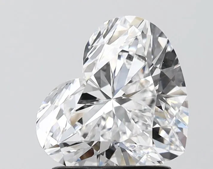1.61ct Heart Lab Grown Diamond (Colour D, Clarity VVS2, IGI Certified)