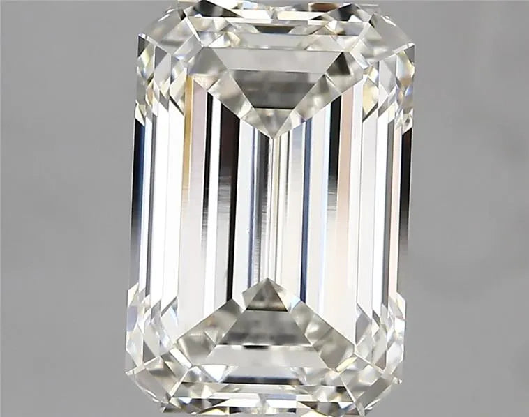 4.44ct Emerald Lab Grown Diamond (Colour G, Clarity VVS2, IGI Certified)