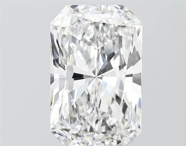2.38ct Radiant Lab Grown Diamond (Colour D, Clarity VVS2, IGI Certified)