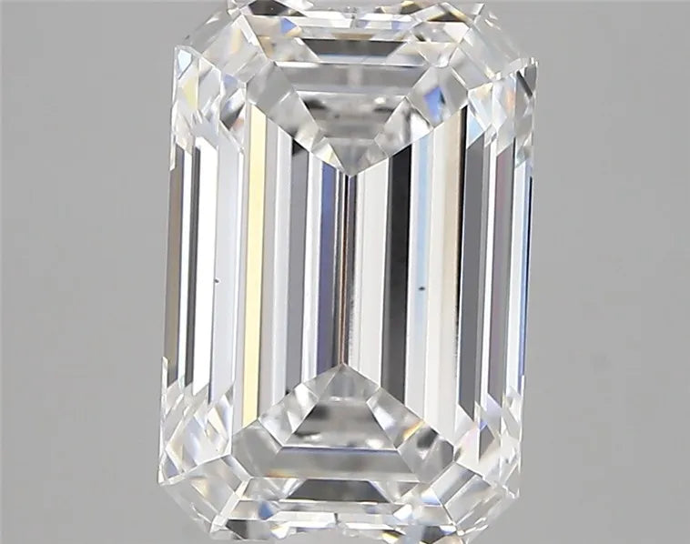 3.74ct Emerald Lab Grown Diamond (Colour E, Clarity VS1, IGI Certified)