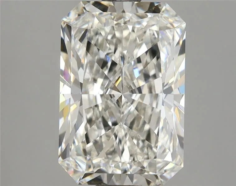 2.73ct Radiant Lab Grown Diamond (Colour G, Clarity VVS2, IGI Certified)