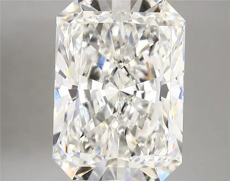 6.67ct Radiant Lab Grown Diamond (Colour F, Clarity VVS2, IGI Certified)