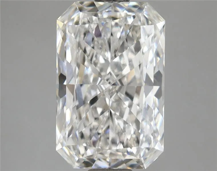 2.51ct Radiant Lab Grown Diamond (Colour E, Clarity VS1, IGI Certified)