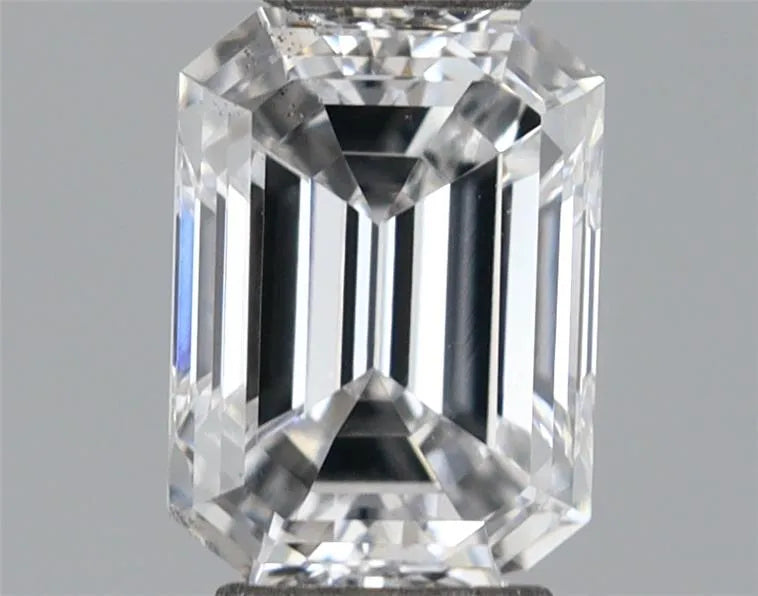 0.50ct Emerald Lab Grown Diamond (Colour D, Clarity VS2, IGI Certified)