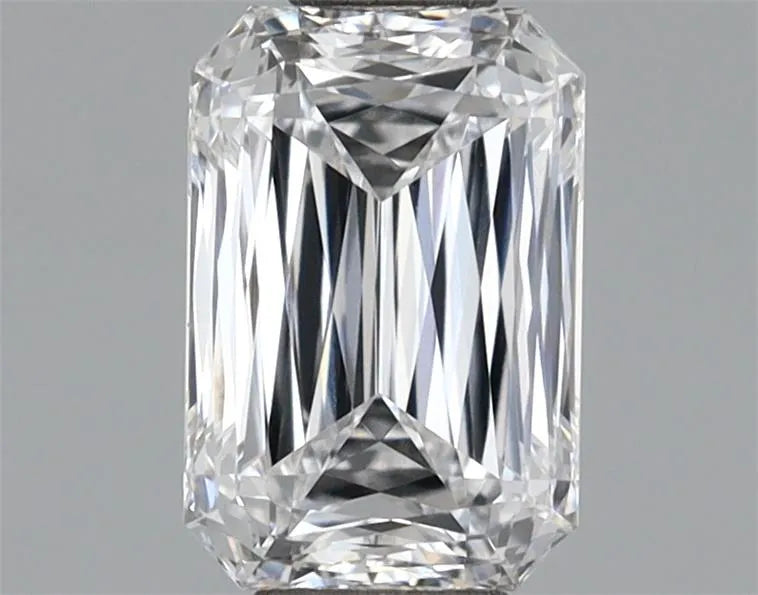 1.05ct Radiant Lab Grown Diamond (Colour E, Clarity VVS2, IGI Certified)