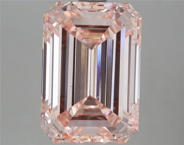 4.03ct Emerald Lab Grown Diamond (Colour Fancy Intense Pink, Clarity VS2, IGI Certified)
