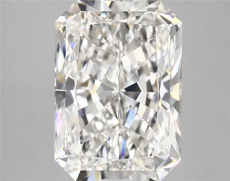 5.32ct Radiant Lab Grown Diamond (Colour F, Clarity VS2, IGI Certified)