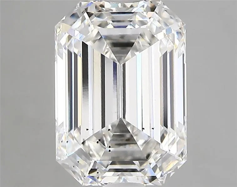 3.31ct Emerald Lab Grown Diamond (Colour G, Clarity SI1, IGI Certified)