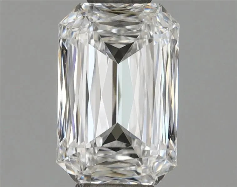 1.03ct Radiant Lab Grown Diamond (Colour E, Clarity VVS2, IGI Certified)