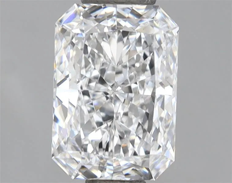 1.01ct Radiant Lab Grown Diamond (Colour D, Clarity VS2, IGI Certified)
