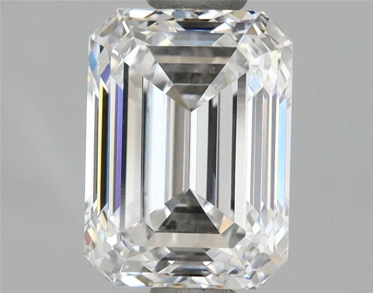 2.03ct Emerald Lab Grown Diamond (Colour D, Clarity VVS1, IGI Certified)