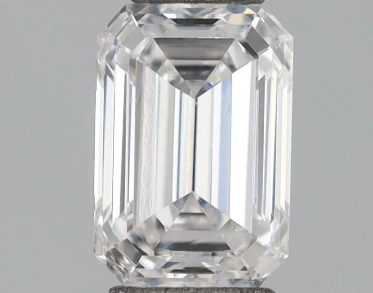 0.43ct Emerald Lab Grown Diamond (Colour E, Clarity VS1, IGI Certified)