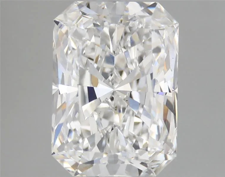 2.75ct Radiant Lab Grown Diamond (Colour E, Clarity VS2, IGI Certified)