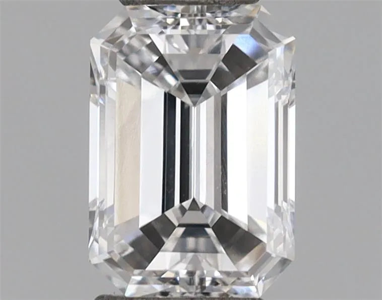 0.43ct Emerald Lab Grown Diamond (Colour D, Clarity VVS2, IGI Certified)