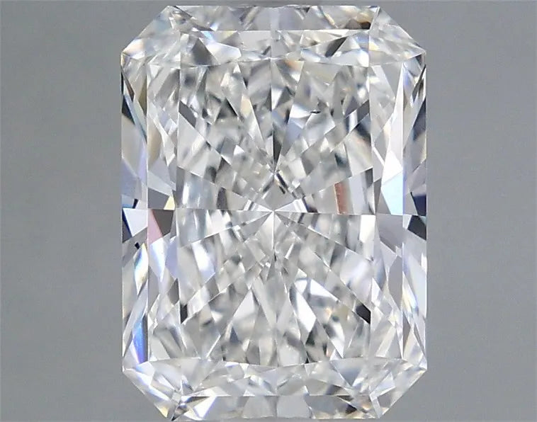 2.72ct Radiant Lab Grown Diamond (Colour E, Clarity VS1, IGI Certified)