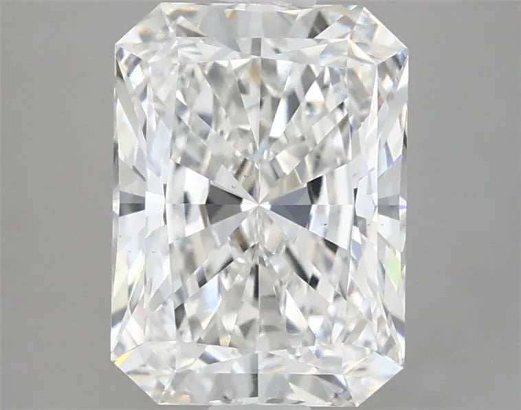 2.60ct Radiant Lab Grown Diamond (Colour F, Clarity VVS2, IGI Certified)