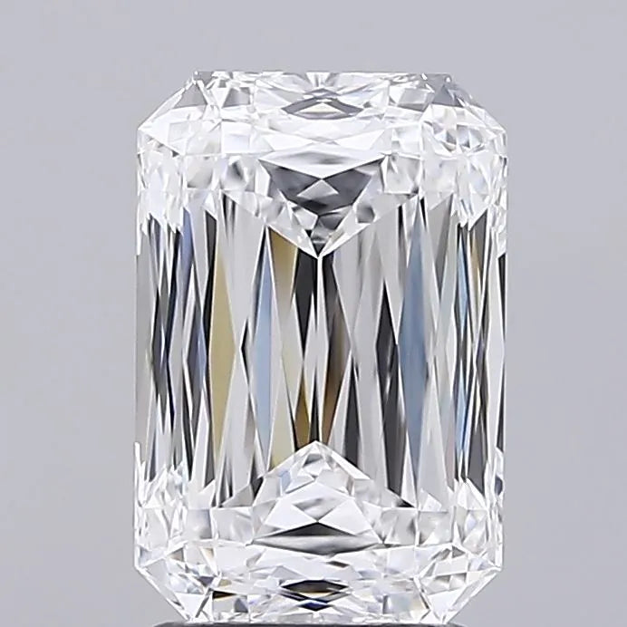 3.09ct Radiant Lab Grown Diamond (Colour D, Clarity VVS2, IGI Certified)