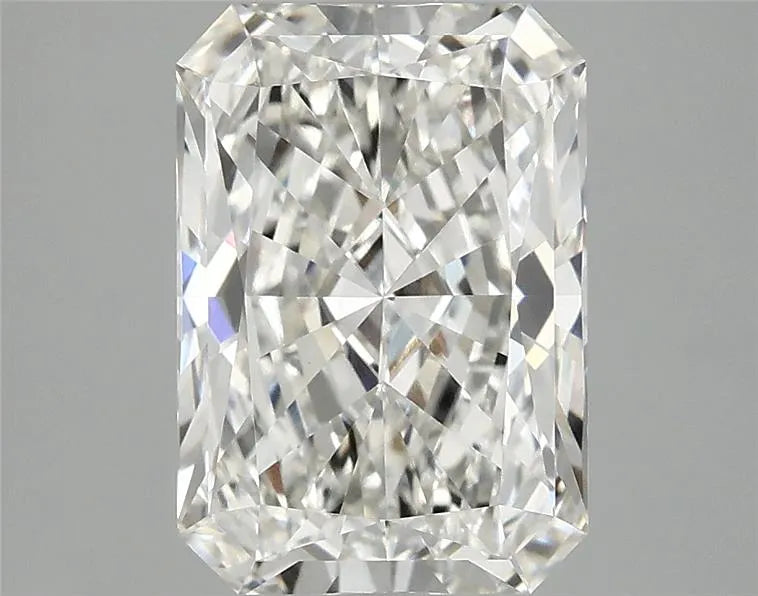 3.10ct Radiant Lab Grown Diamond (Colour G, Clarity VVS2, IGI Certified)