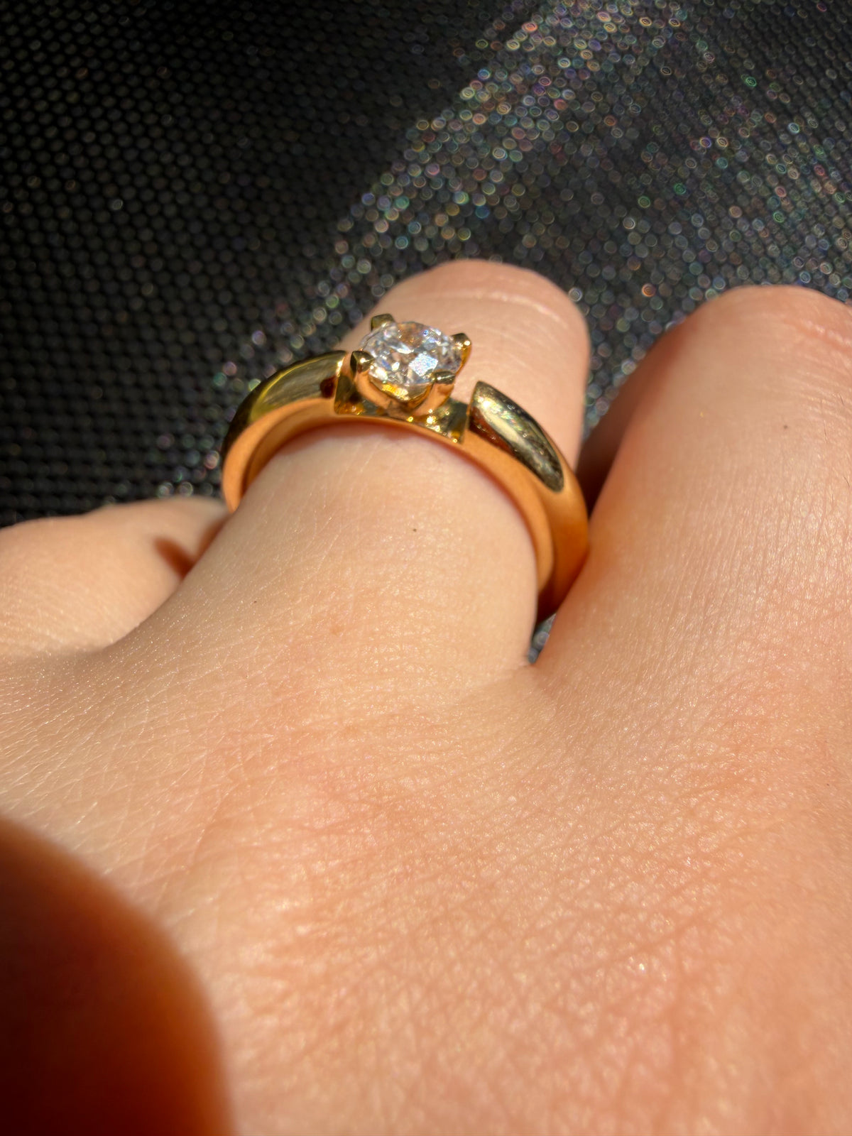 0.60 CT GIA Natural Round Diamond Engagement Ring – F VS | 18K Yellow Gold Heavy Band