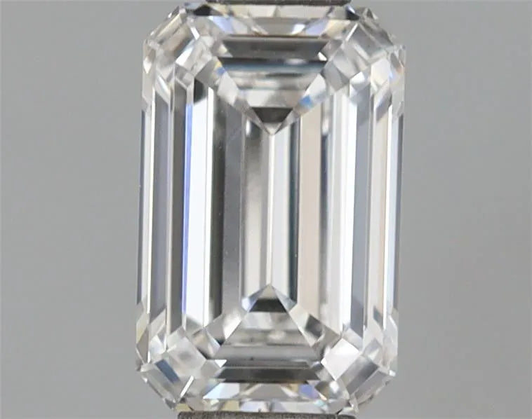 0.90ct Emerald Lab Grown Diamond (Colour E, Clarity VS1, IGI Certified)