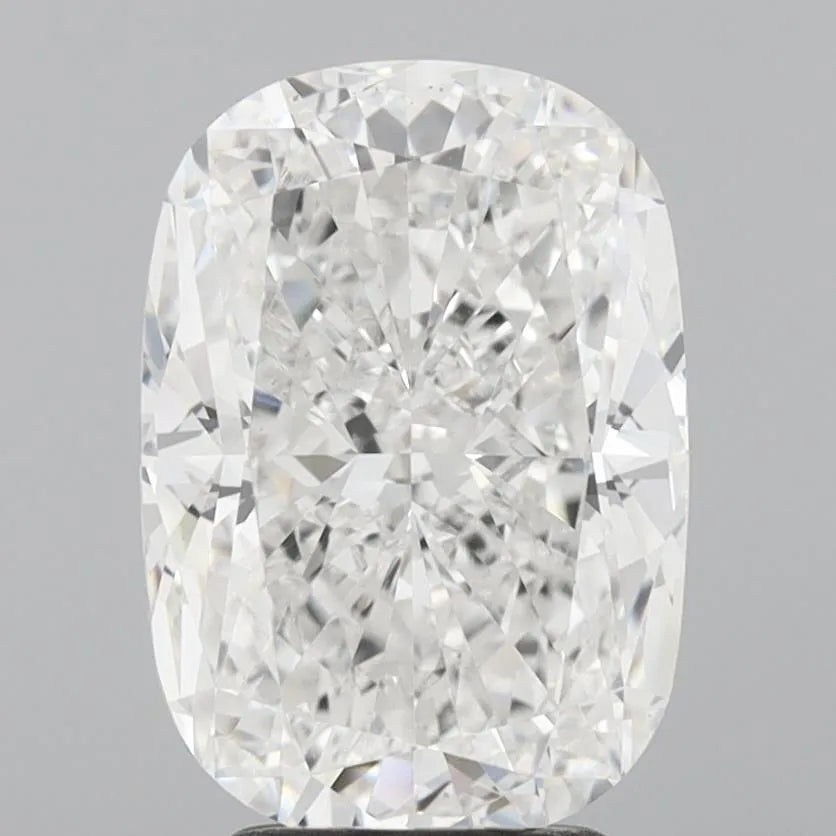 4.04ct Cushion modified Lab Grown Diamond (Colour F, Clarity VVS2, IGI Certified)