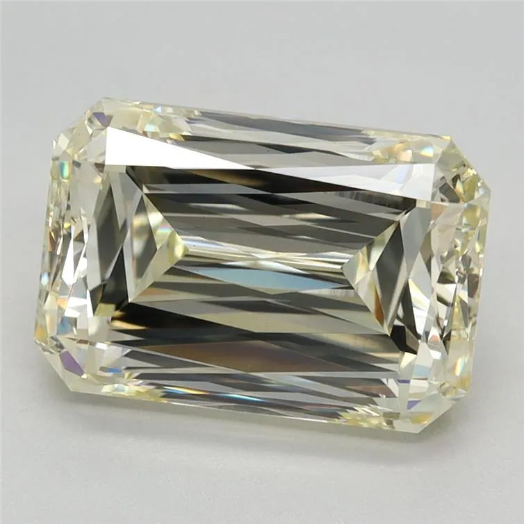 4.20ct Radiant Lab Grown Diamond (Colour Fancy Yellow, Clarity VVS2, IGI Certified)