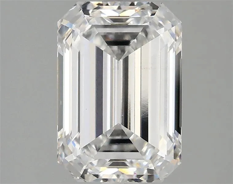 2.50ct Emerald Lab Grown Diamond (Colour E, Clarity VS1, IGI Certified)