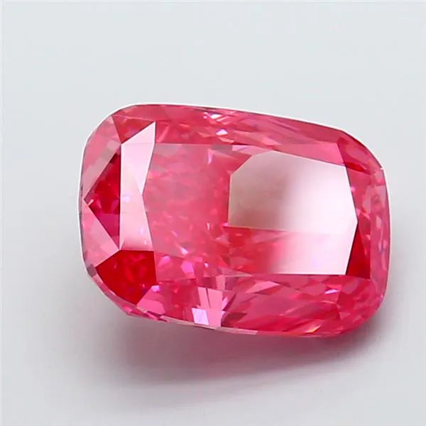5.05ct Cushion modified Lab Grown Diamond (Colour Fancy Vivid Pink, Clarity VVS2, IGI Certified)