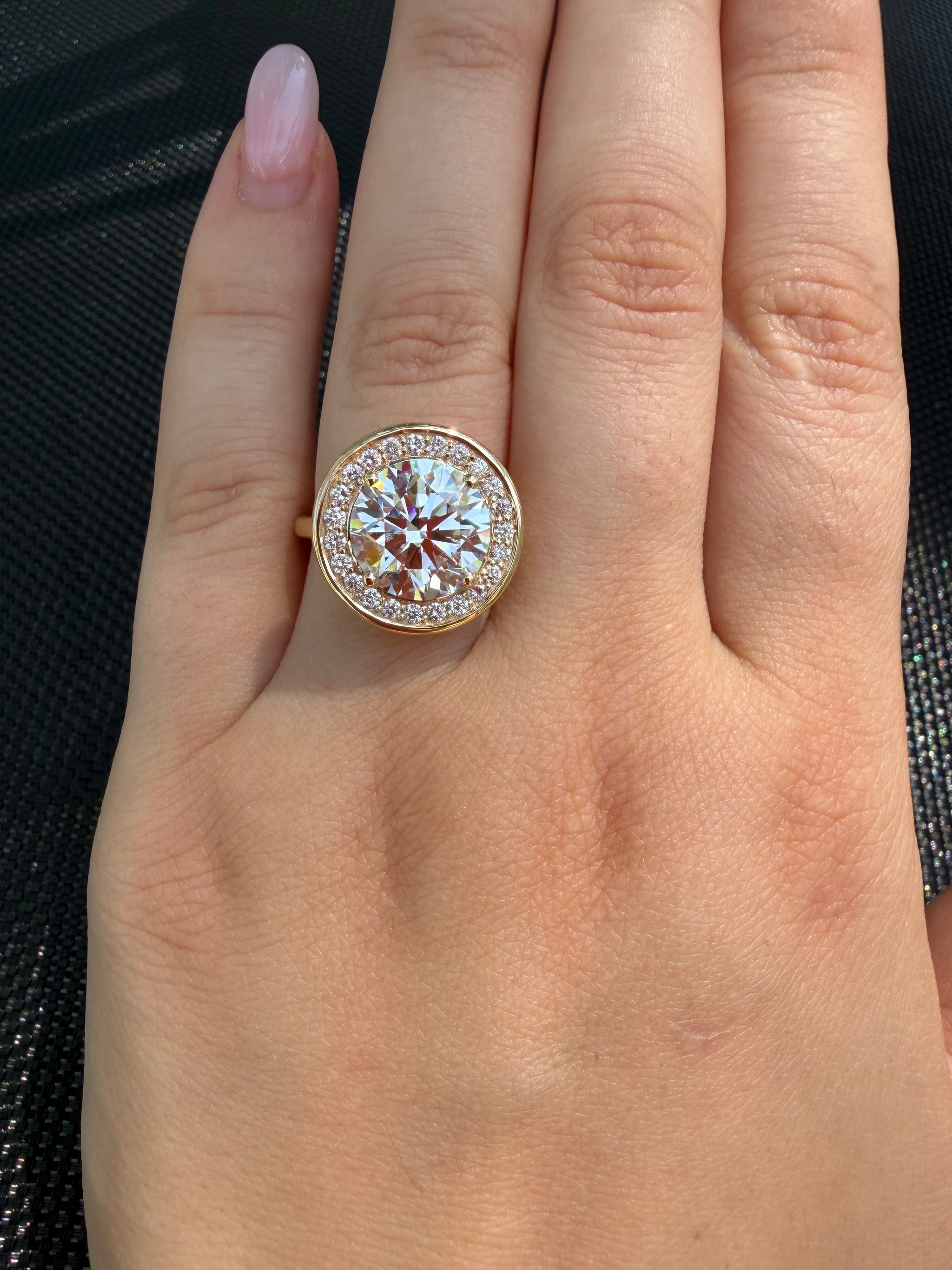 5 CT Lab Grown Diamond Bezel Ring – F VVS2 IGI | Natural Diamond Halo | 18K Gold