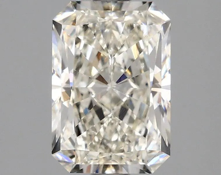 1.91ct Radiant Lab Grown Diamond (Colour I, Clarity VVS2, IGI Certified)