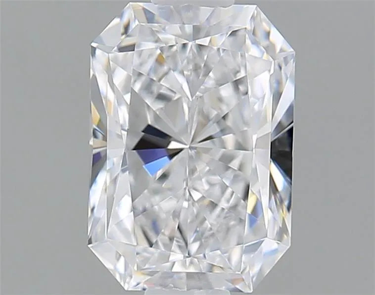 1.00ct Radiant Lab Grown Diamond (Colour D, Clarity VVS2, IGI Certified)