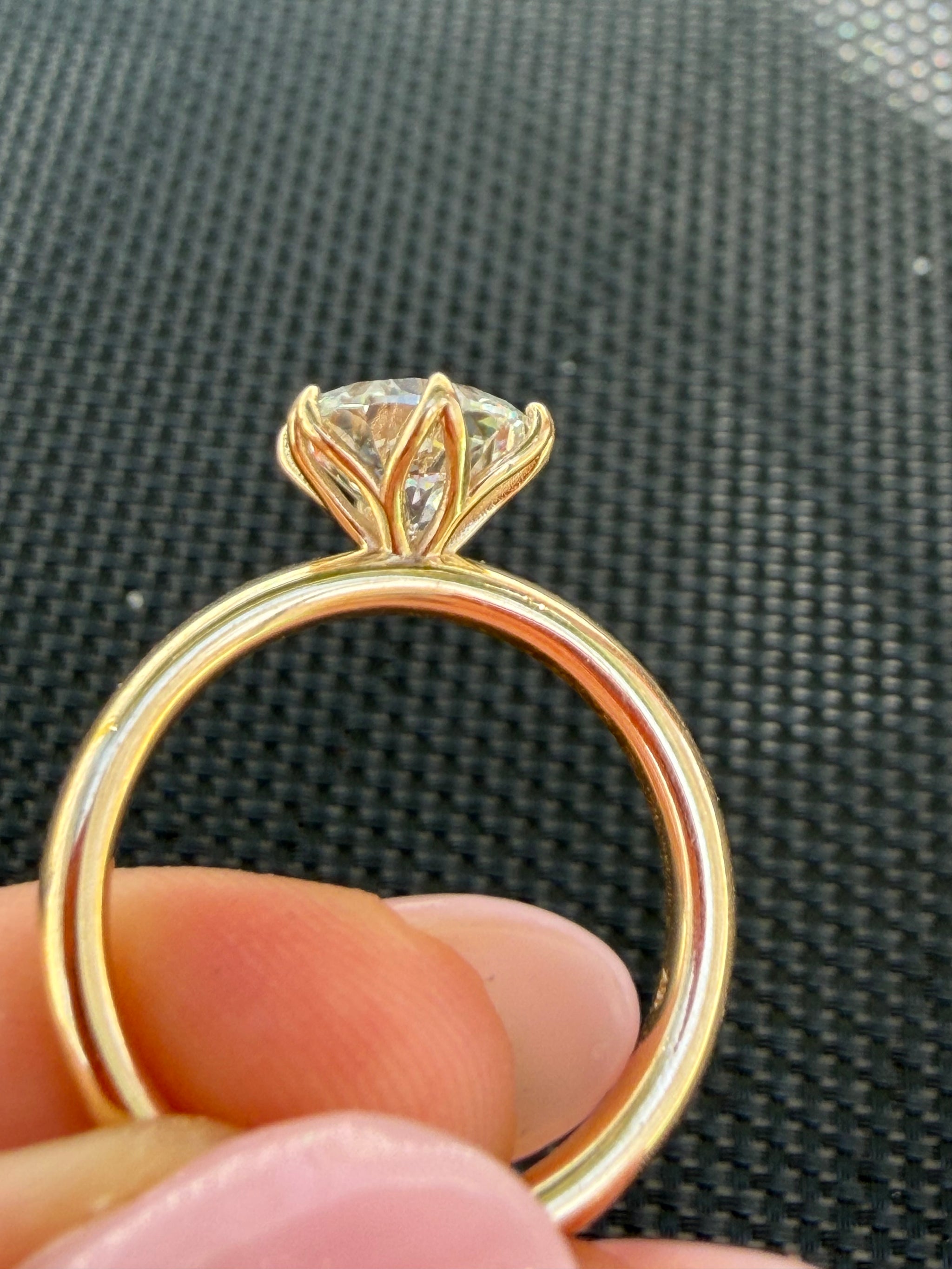 2 CT Lab-Grown Diamond Tulip Engagement Ring in 18K Gold | IGI E VVS2
